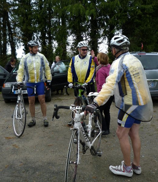 2012-05-18 10 Au depart les impers sont capeles.JPG